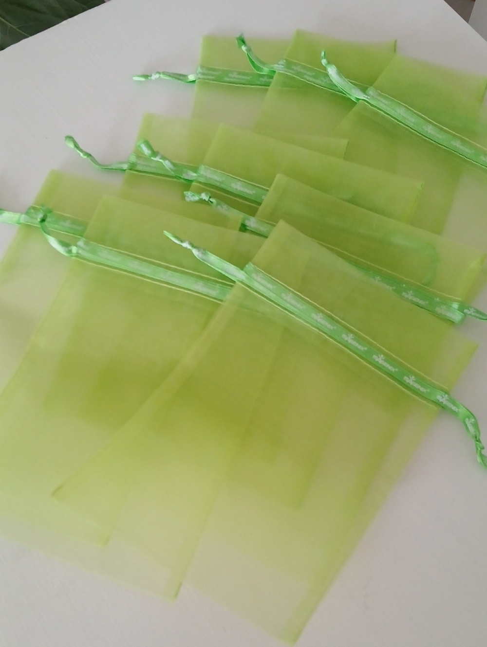 ISAGENIX Green Organza Gift Sample Tie Bags 5x8" Total Of 9